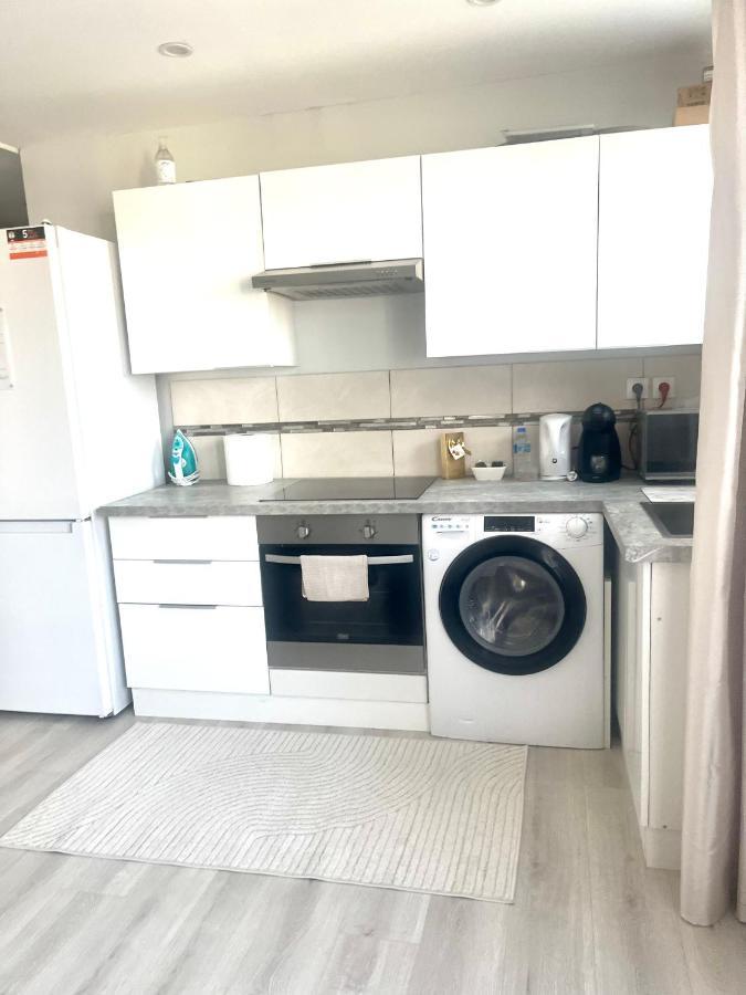 Le Serenityappart Suresnes Extérieur photo